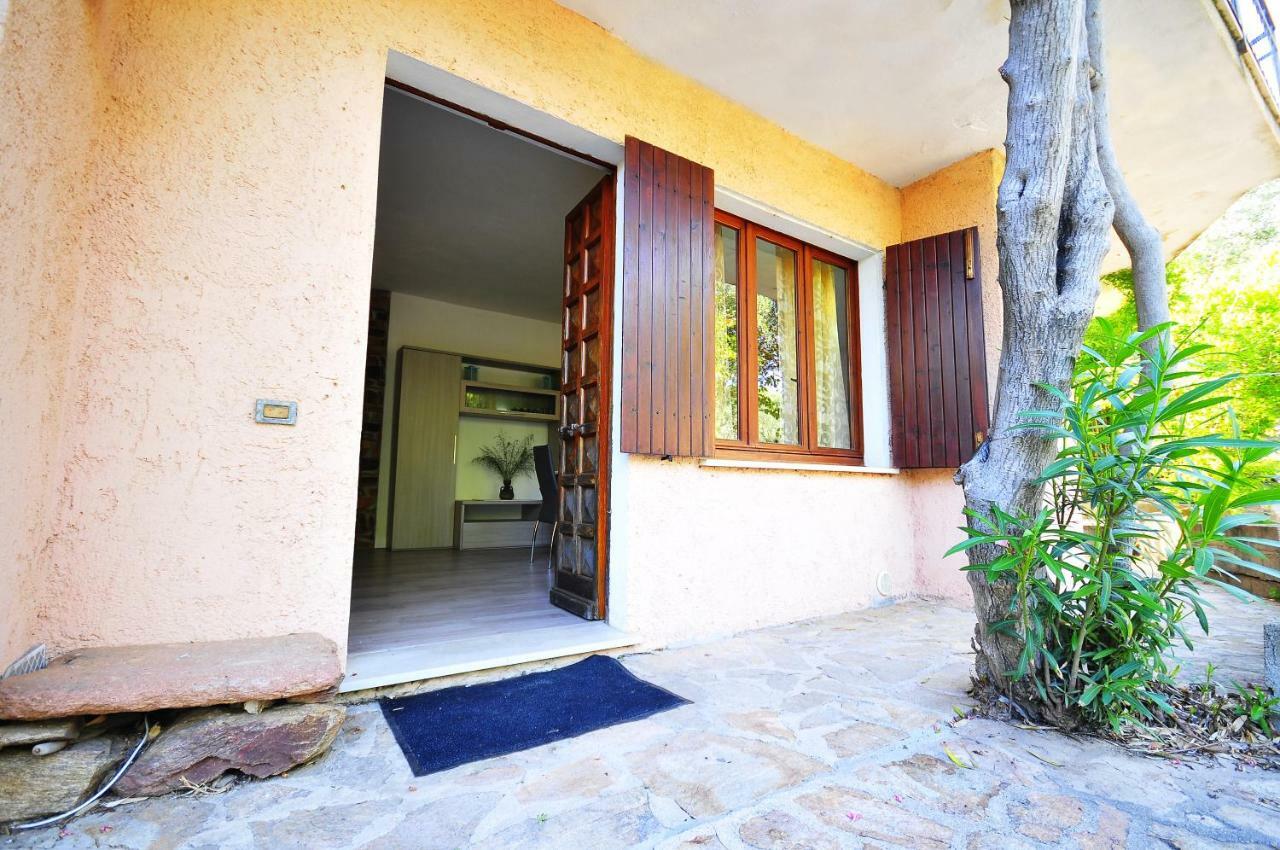Residenza I Melograni Villa Porto Ottiolu Exterior photo